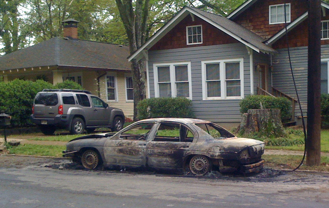 burned-car-2nd-ave